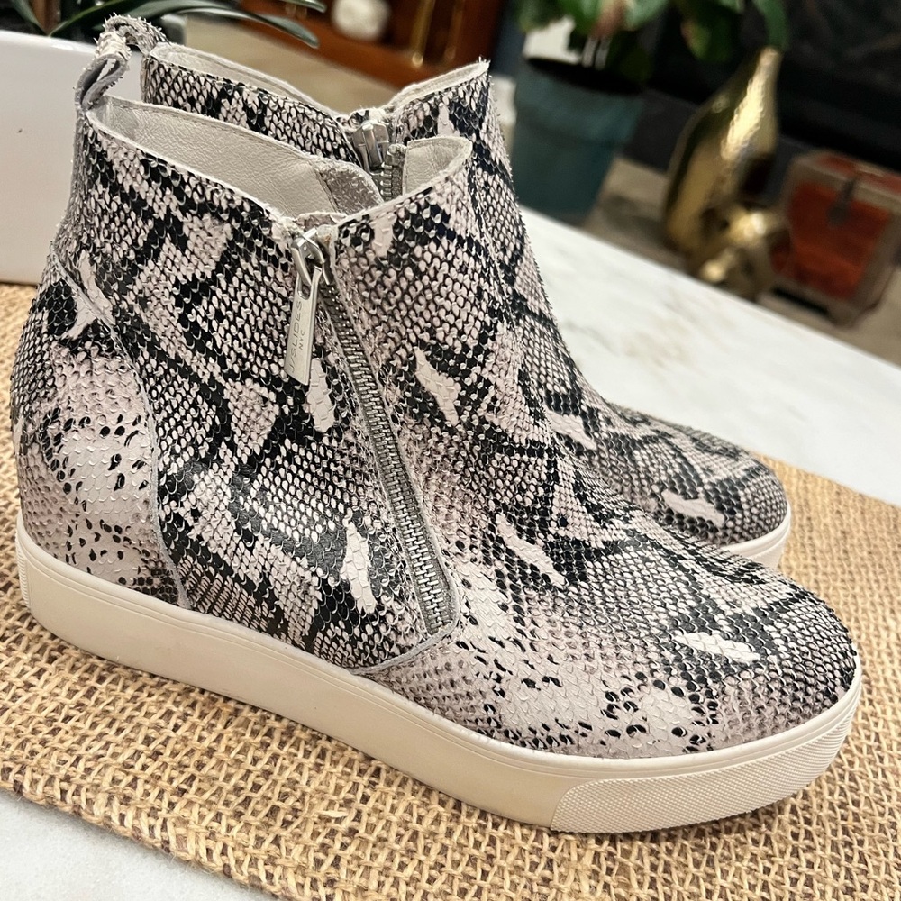 J Slides Python‎ Platform Double Zipper Sneakers